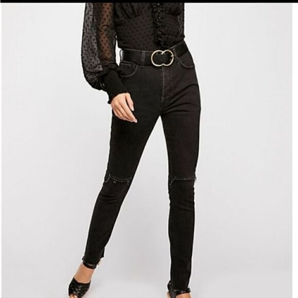 WE THE FREE Black Button Fly Distressed Raw Hem High Waisted Ankle Skinny Jeans… - Picture 1 of 12